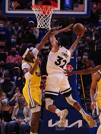 NBA: Minnesota Timberwolves at Golden State Warriors