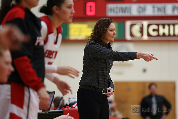 Cal State East Bay Pioneers head coach Suzy Barcomb