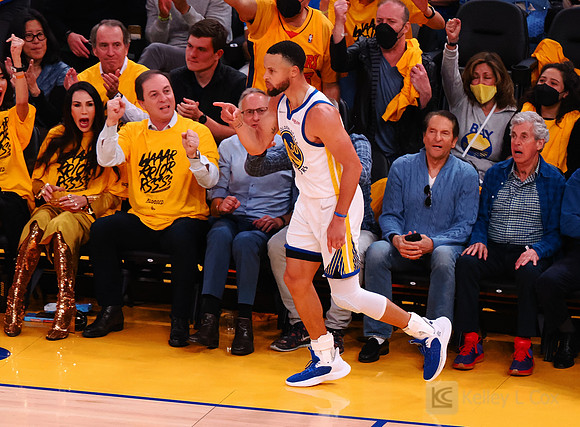 NBA: Playoffs-Dallas Mavericks at Golden State Warriors