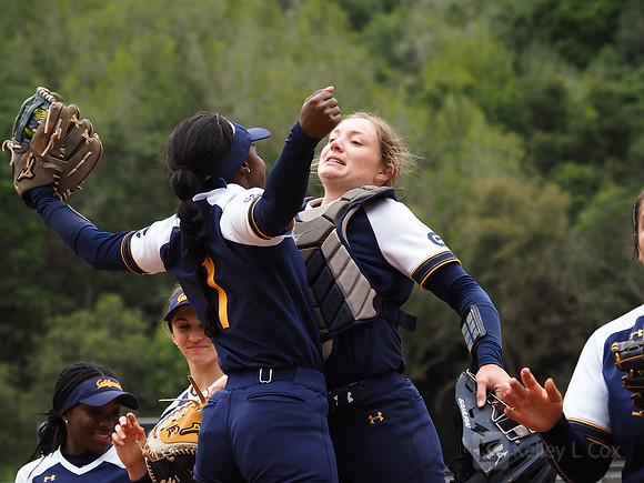 Amani Bradley (1), Kacey Zobac (23)