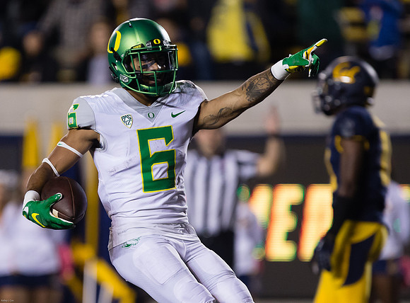 NCAA Football: Oregon at California