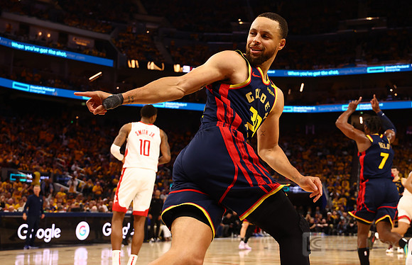 NBA: Playoffs-Houston Rockets at Golden State Warriors