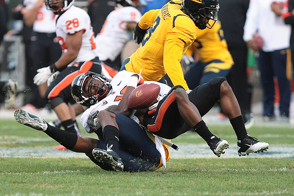 NCAA Football: Oregon State at California