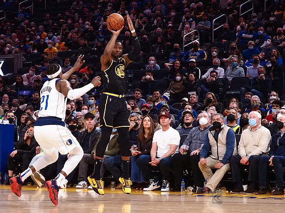 NBA: Dallas Mavericks at Golden State Warriors