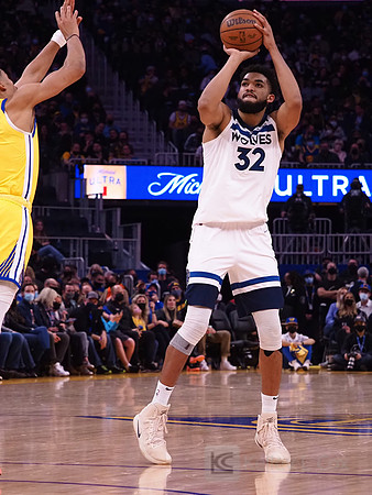 NBA: Minnesota Timberwolves at Golden State Warriors