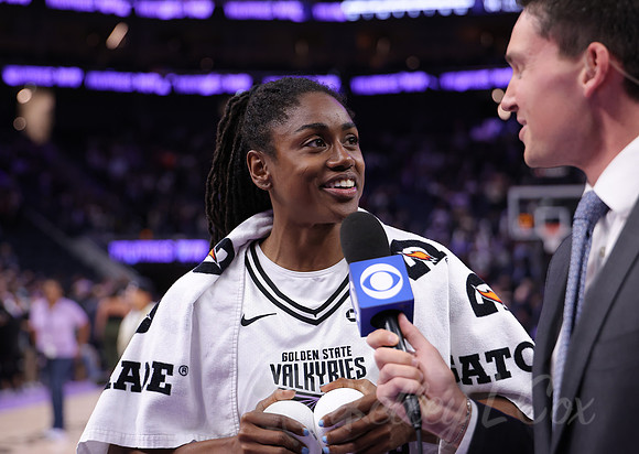 WNBA: Connecticut Sun at Golden State Valkyries