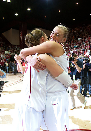 NCAA WOMEN'S BASKETBALL 2010 - Dec 30 - Connecticut at Stanford