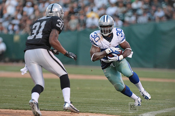 NFL: Preseason-Dallas Cowboys at Oakland Raiders