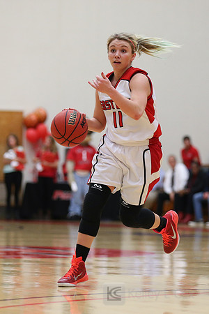 Cal State East Bay Pioneers guard  Laci Effenberger (11)