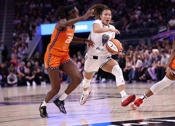 WNBA: Connecticut Sun at Golden State Valkyries
