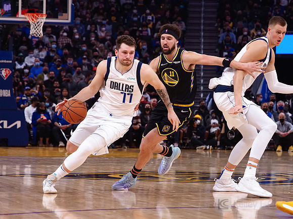 NBA: Dallas Mavericks at Golden State Warriors