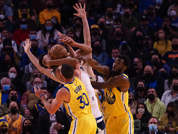 NBA: Minnesota Timberwolves at Golden State Warriors