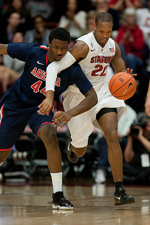 NCAA MEN'S BASKETBALL 2011 - Feb 03 - Arizona at Stanford