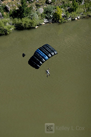 BASE Jumping
