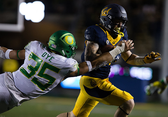 NCAA Football: Oregon at California