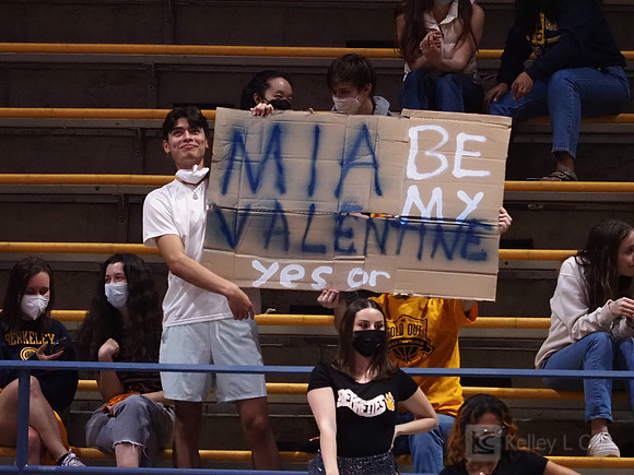 Mia Mastrov (#21)