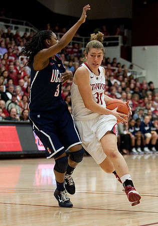 NCAA WOMEN'S BASKETBALL 2010 - Dec 30 - Connecticut at Stanford