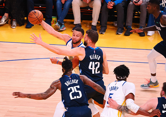 NBA: Playoffs-Dallas Mavericks at Golden State Warriors