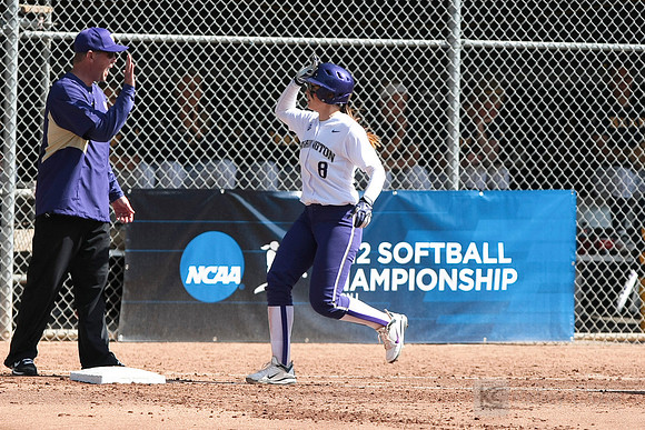 Softball: Washington vs Cal