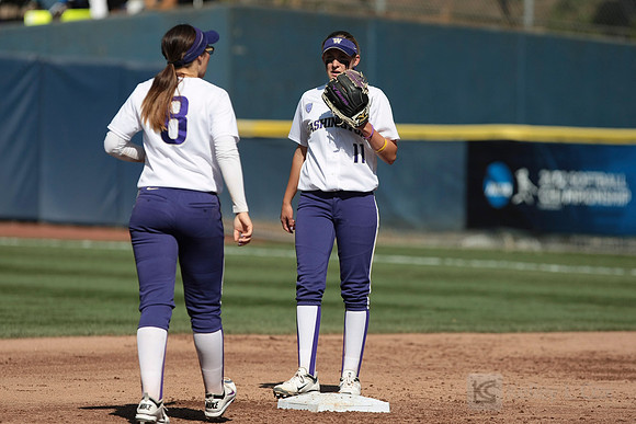 Softball: Washington vs Cal
