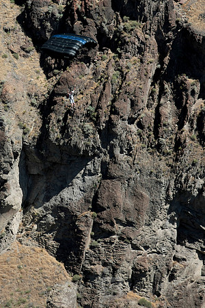 BASE Jumping