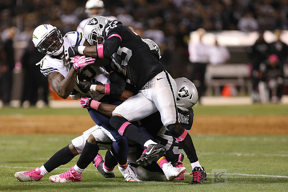 NFL: San Diego Chargers at Oakland Raiders