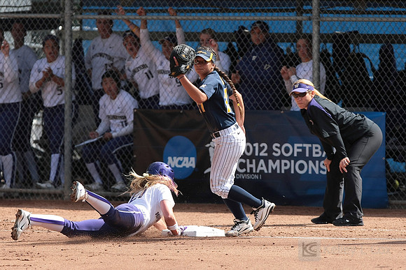 Softball: Washington vs Cal
