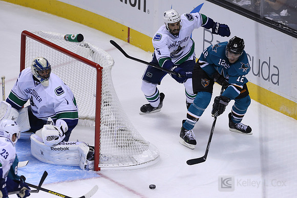 NHL: Vancouver Canucks at San Jose Sharks