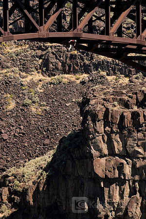 BASE Jumping