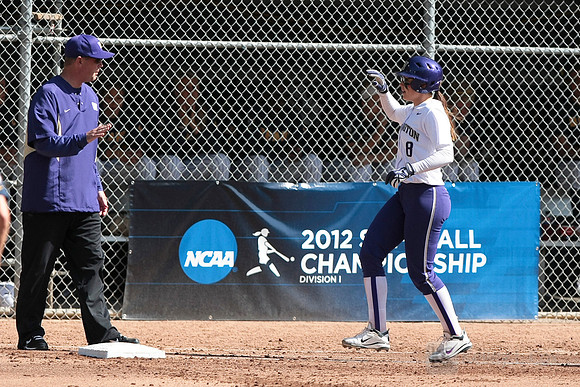 Softball: Washington vs Cal