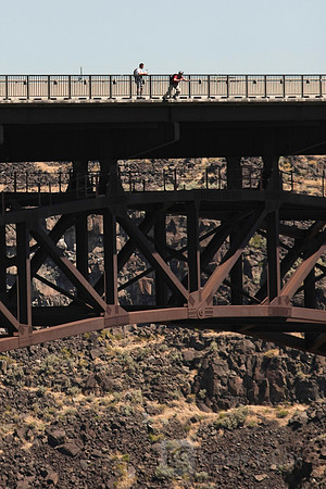 BASE Jumping