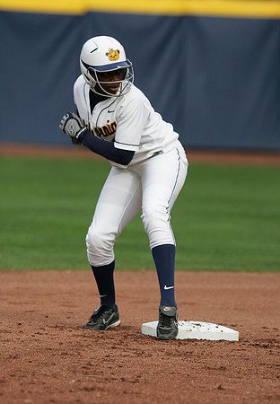 Cal Softball vs Santa Clara