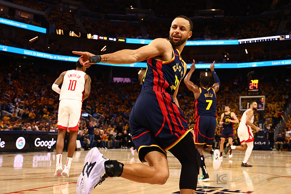 NBA: Playoffs-Houston Rockets at Golden State Warriors