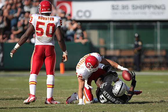 NFL: Kansas City Chiefs at Oakland Raiders