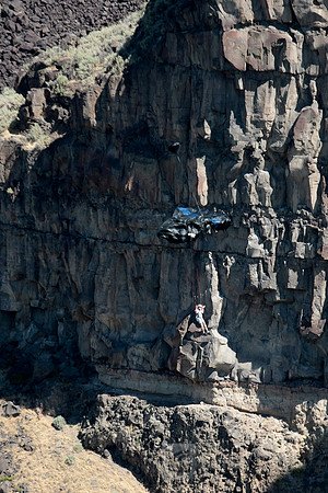 BASE Jumping