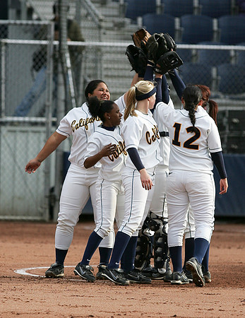 Cal Softball vs Santa Clara
