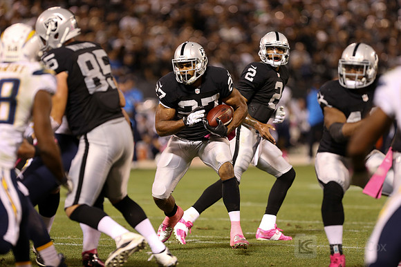 NFL: San Diego Chargers at Oakland Raiders