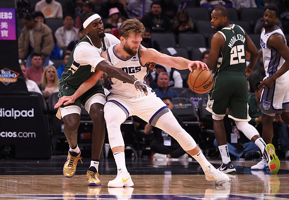 NBA: Milwaukee Bucks at Sacramento Kings