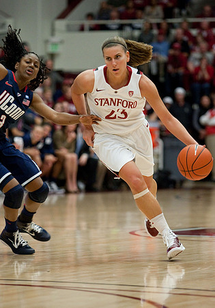 NCAA WOMEN'S BASKETBALL 2010 - Dec 30 - Connecticut at Stanford