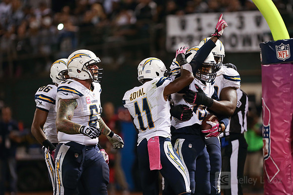 NFL: San Diego Chargers at Oakland Raiders