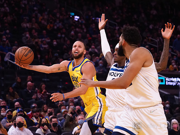 NBA: Minnesota Timberwolves at Golden State Warriors