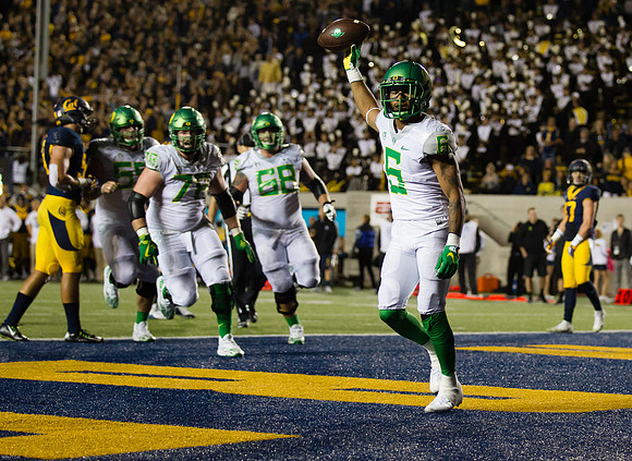 NCAA Football: Oregon at California