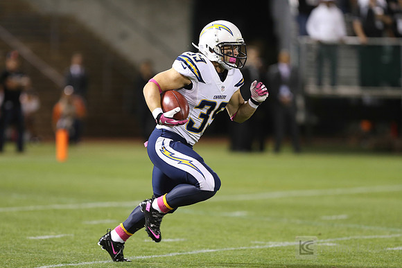 NFL: San Diego Chargers at Oakland Raiders