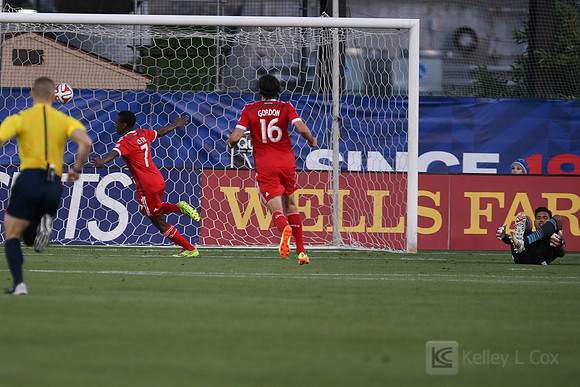 MLS: FC Dallas at San Jose Earthquakes