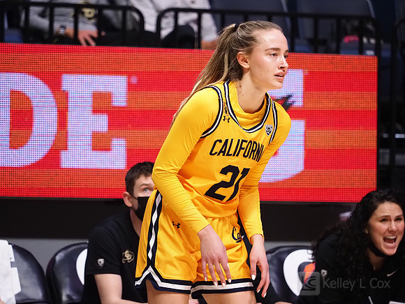 Mia Mastrov (#21)