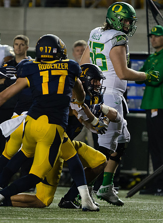 NCAA Football: Oregon at California