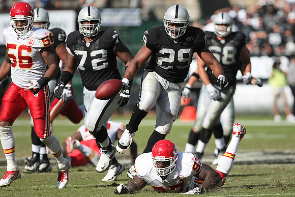 NFL: Kansas City Chiefs at Oakland Raiders
