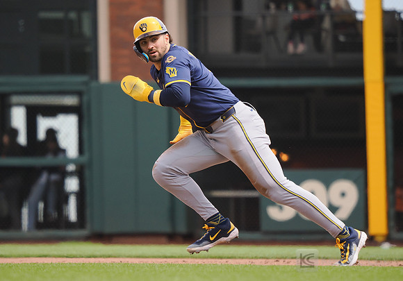 MLB: Milwaukee Brewers at San Francisco Giants