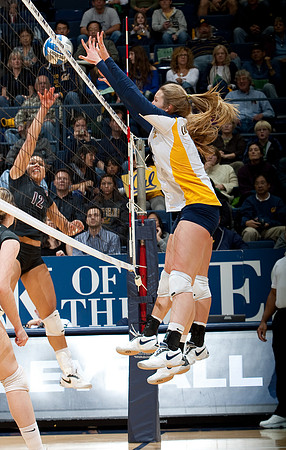 Cal Volleyball vs ASU