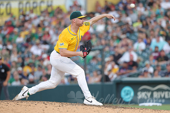 Atlanta Braves v Athletics
